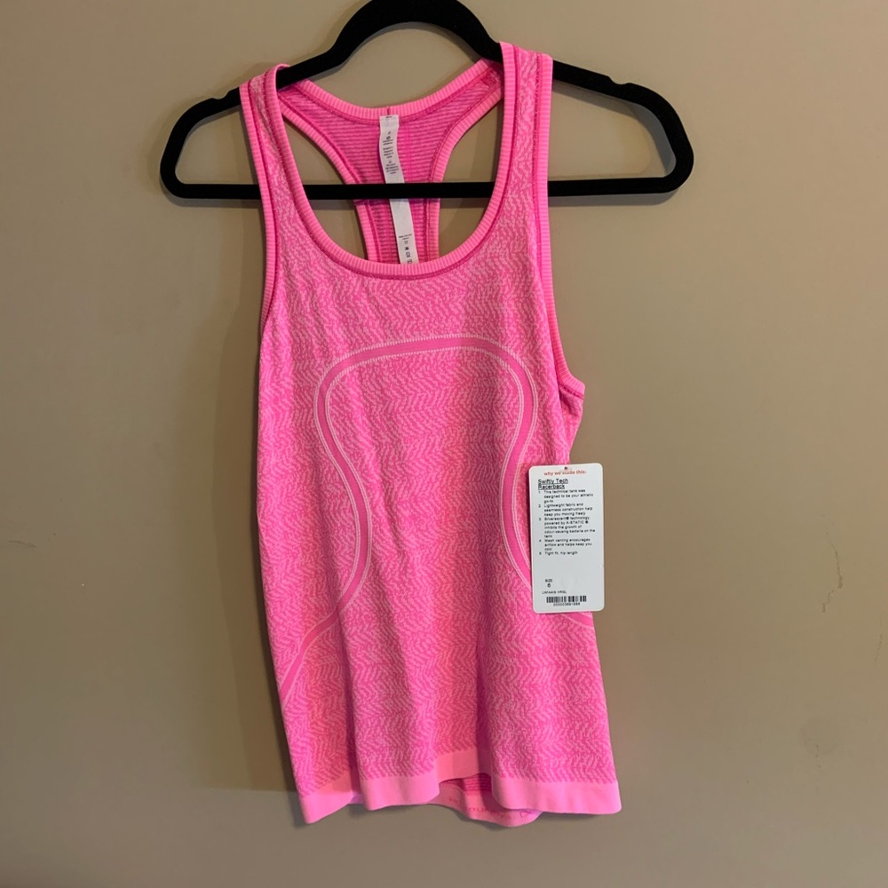 NWT Lululemon Swiftly Tech Racerback, size 6